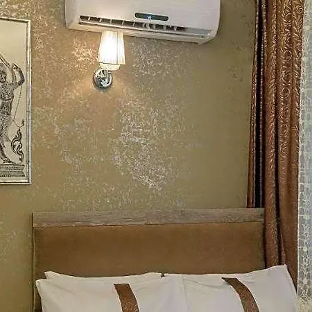 Carvan Hotel